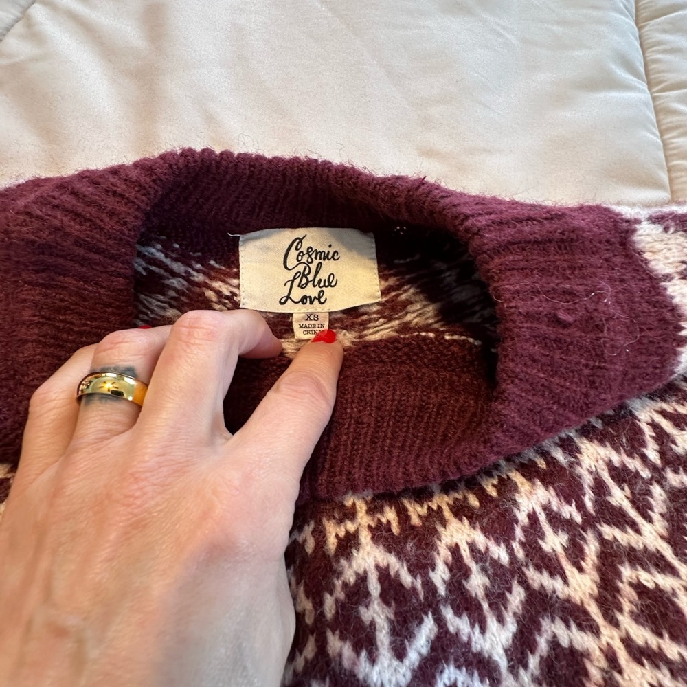 Stitch Fix Burgundy and White Sweater